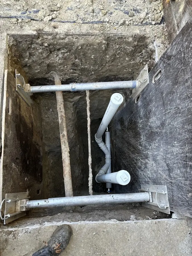 Experienced plumber completing Drain Cleaning work in Alamosa